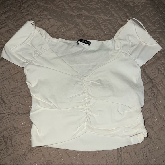Zara Ruched Top - Picture 4 of 4